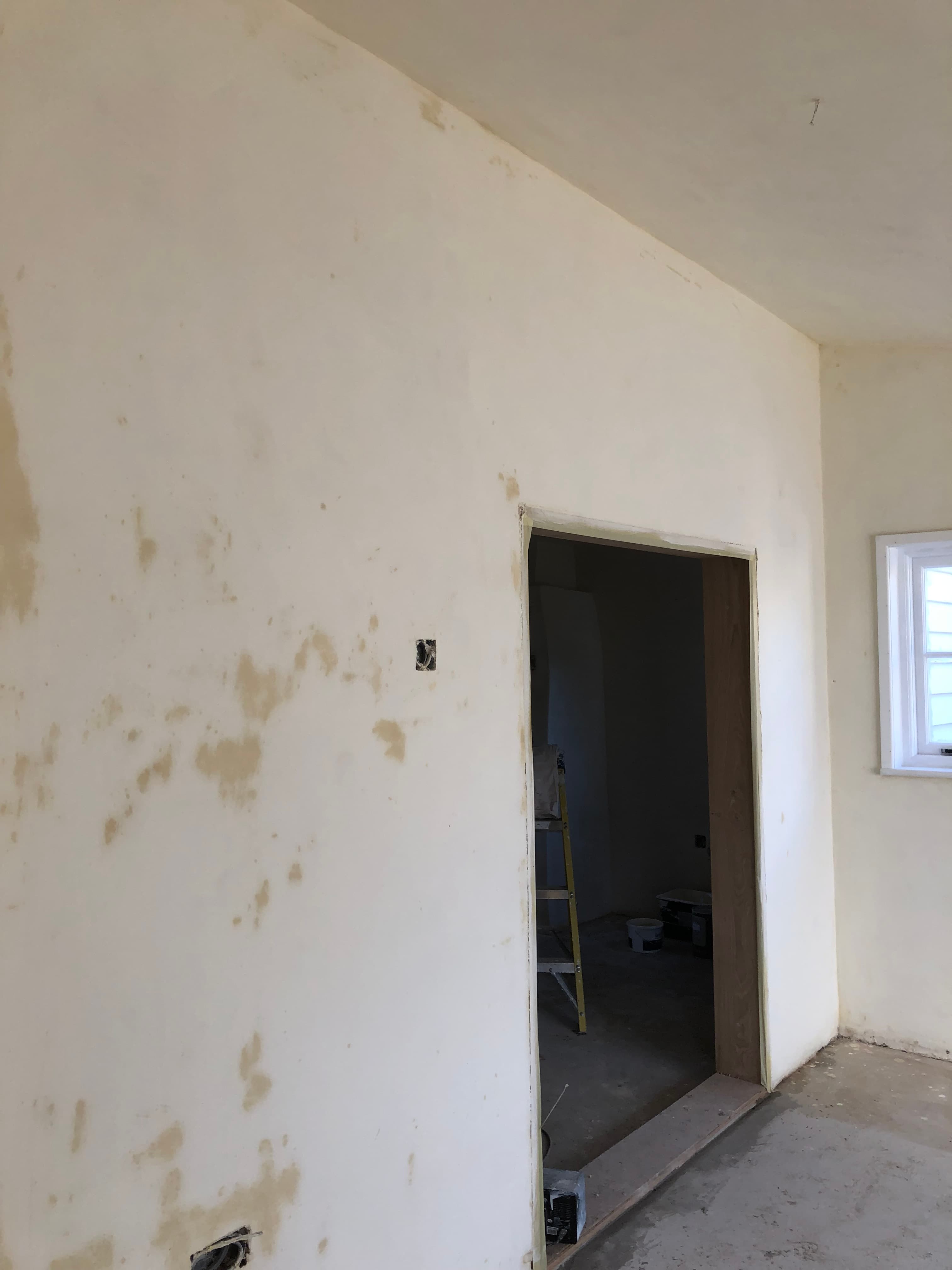 Internal lime plastering - Image 33