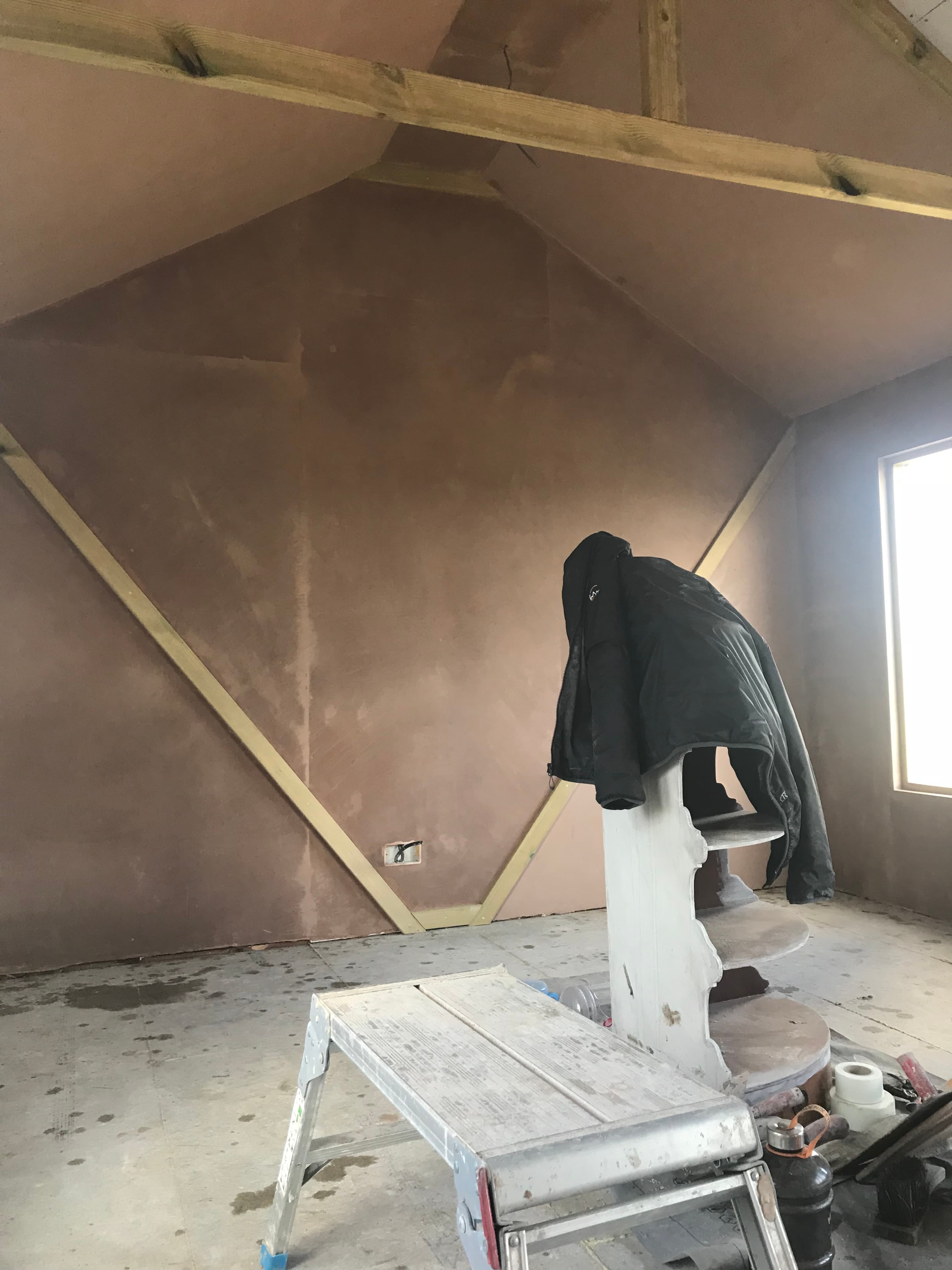 Skimming walls and ceilings - Image 25