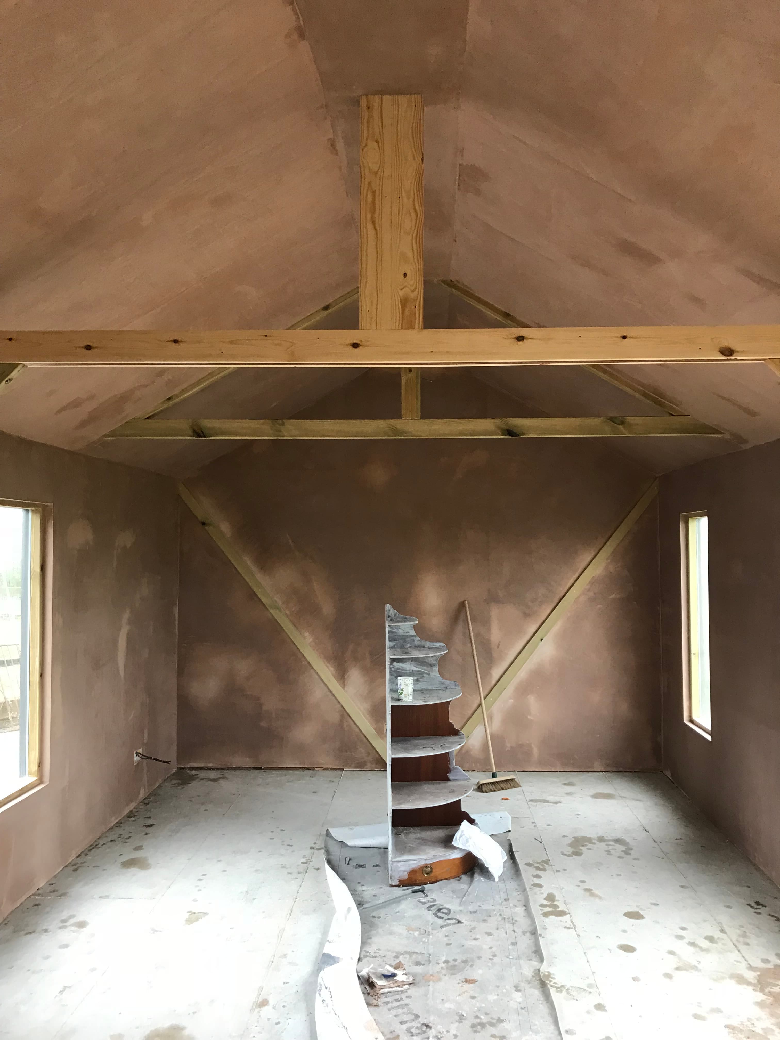 Skimming walls and ceilings - Image 27