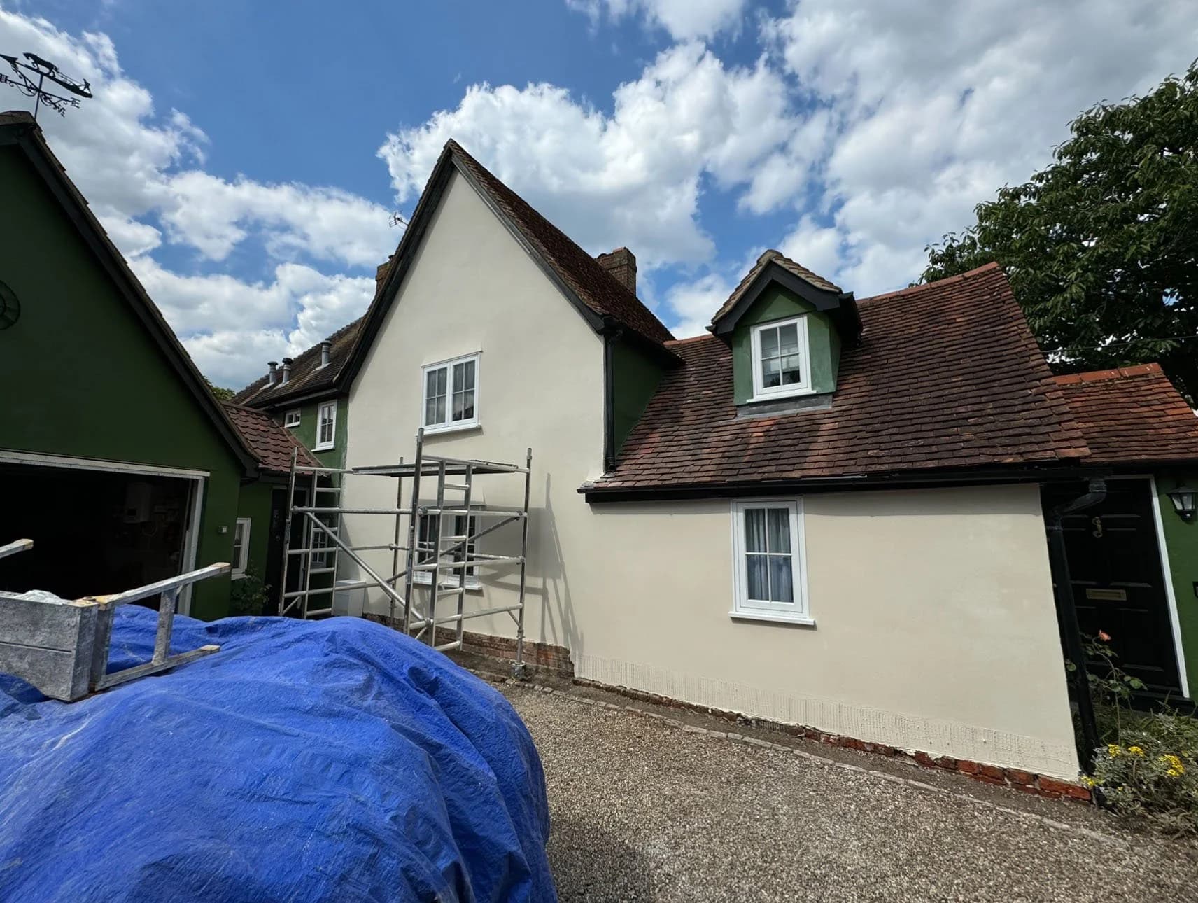 External Lime Plastering and Pargetting - Image 10